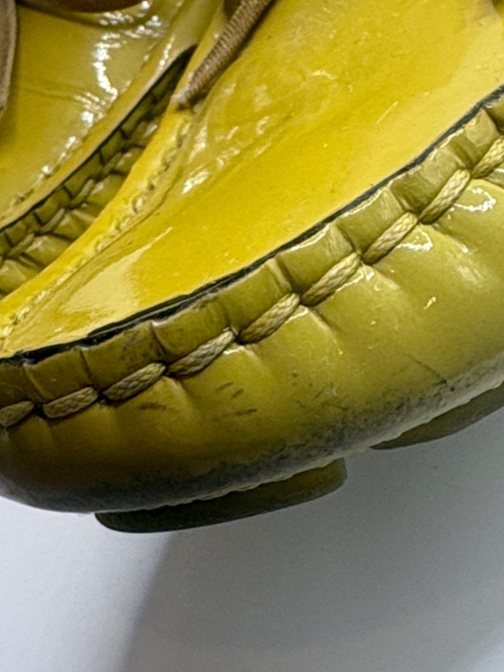 Salvatore Ferragamo Yellow Green Patent Leather Bow Tie Driving Loafers Size 8 - Picture 11 of 12